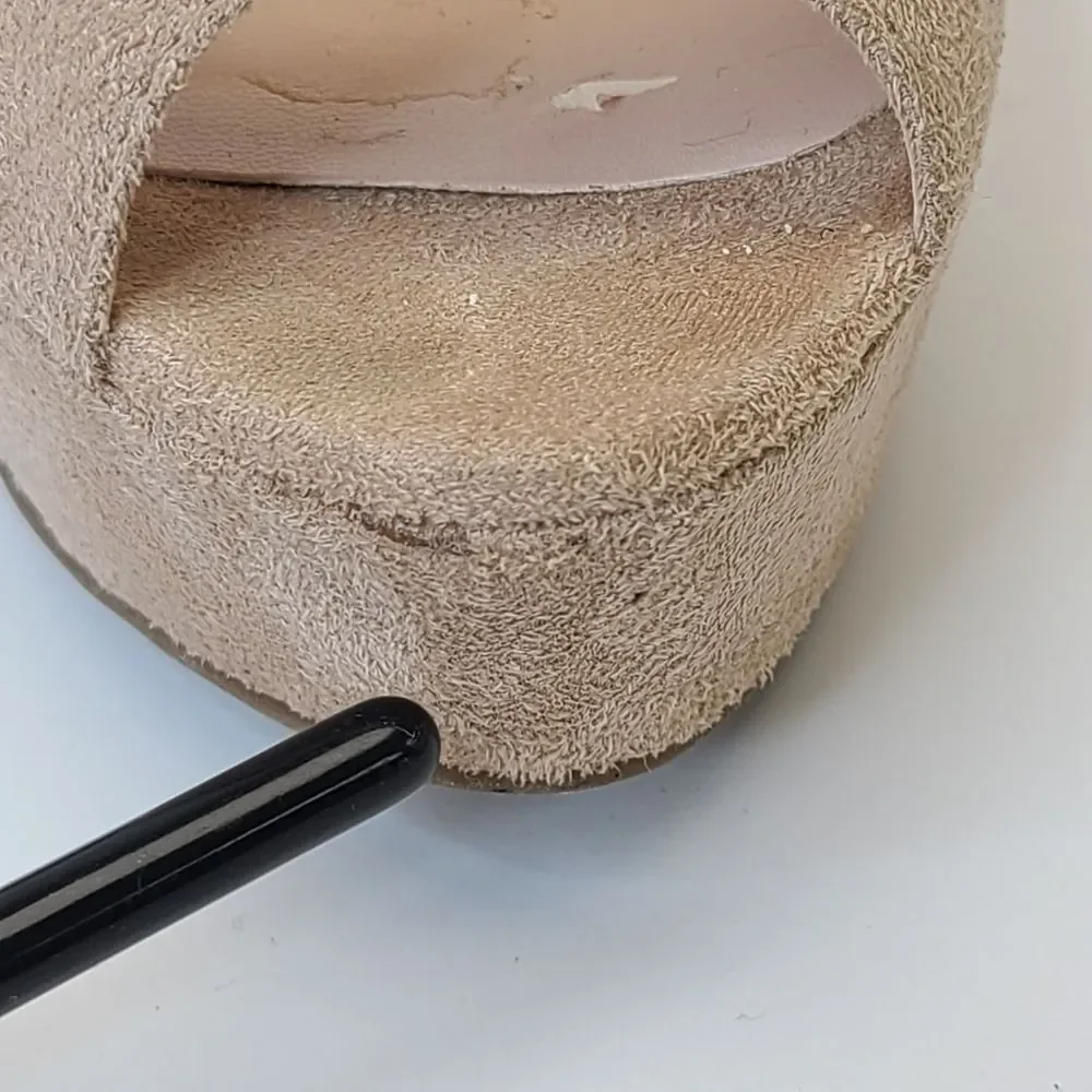 Zigi Soho Kelis Beige Suede Peeptoe Platform Heels Sz 6.5